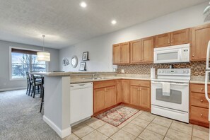 Fridge, microwave, oven, dishwasher