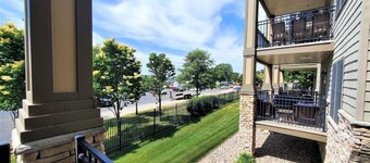 Cass Bay Retreat at Stone Fountain with Pool