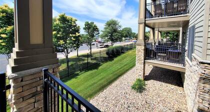 Cass Bay Retreat at Stone Fountain