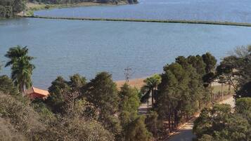 Double Room, Lake View | Minibar, blackout drapes, iron/ironing board, free WiFi