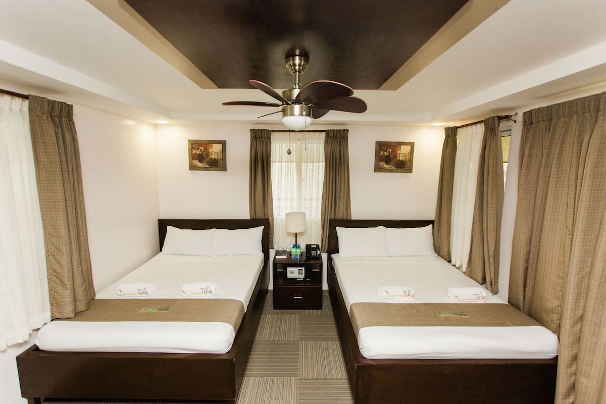 Chambre Double Familiale (Row House)