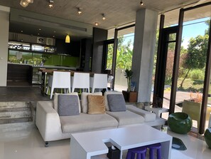 Interior detail - God Island Bed and Breakfast (Dongshan)