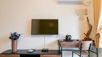 Standard Double Room | Desk, free WiFi