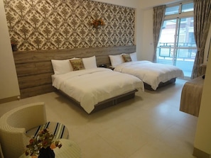 Quadruple Room, Balcony | Desk, free WiFi - Ruisui Style Homestay I (Ruisui)