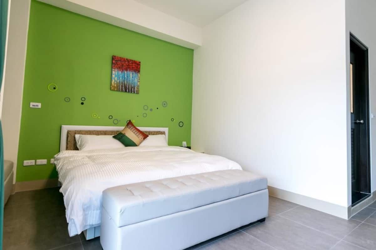 Standard Double Room | Desk, free WiFi