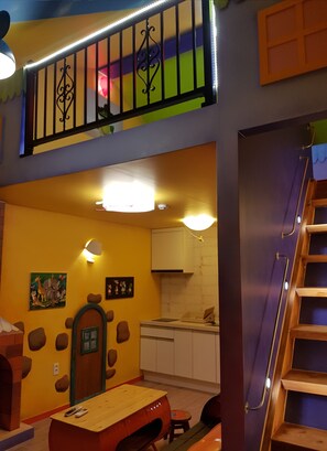 Junior Duplex (303 - Fairy Tale) | Individually decorated, individually furnished, free WiFi - Tak's House (Jeju City)