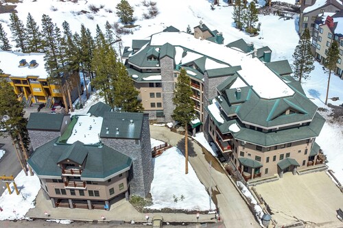 Stone Suite Aspen Ski Condo in Kirkwood #111 B