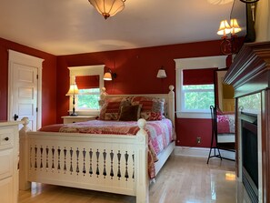 5 室のベッドルーム、アイロン / アイロン台、WiFi (無料)、ベッドシーツ