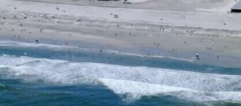 Wildwood - Walking Distance to Beach/Boardwalk, Rear Cottage