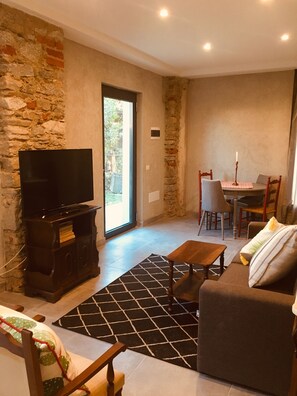 Télévision  à écran plat