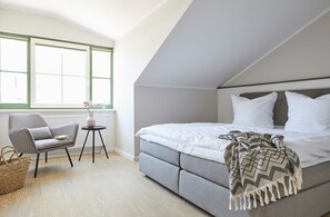 アパートメント テラス (incl. Cleaning Fee 144 EUR) | アイロン / アイロン台、WiFi (無料)、客室ごとに異なる装飾、ベッドシーツ