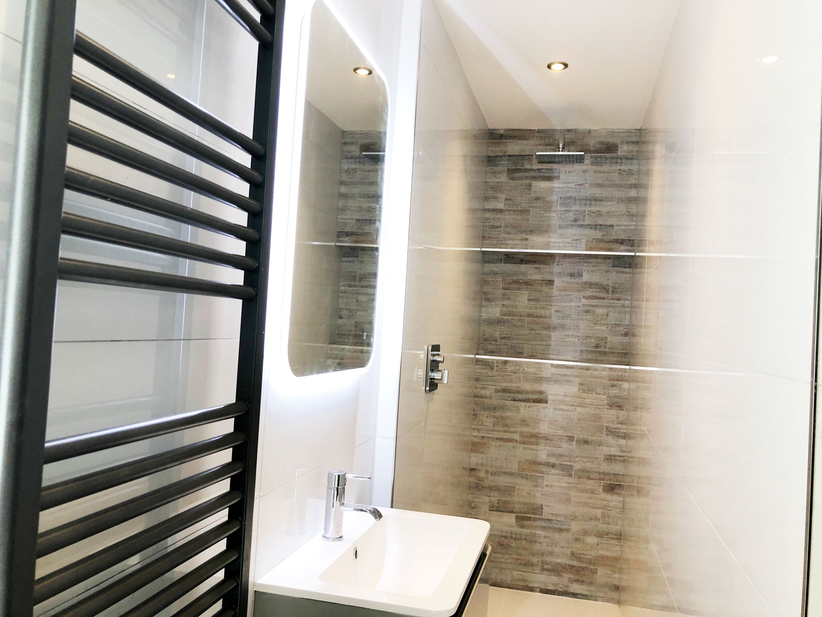 Basic Apartment, Hot Tub | Bathroom