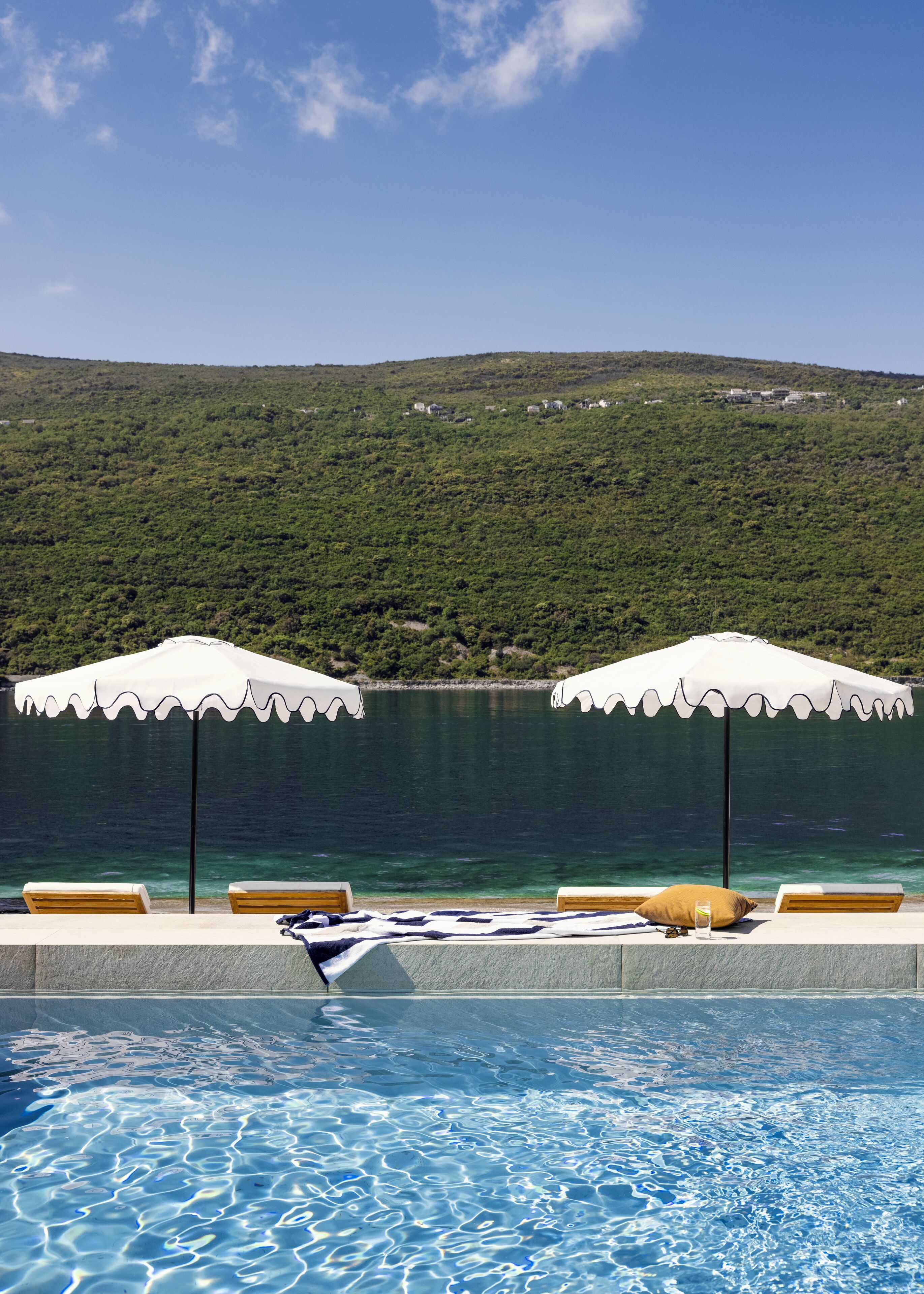 Vila com design assinado, 4 quartos (Lovcen) | Terraço/pátio