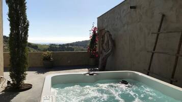 Doppelzimmer, Whirlpool (Cabanon 1) | Eigener Whirlpool