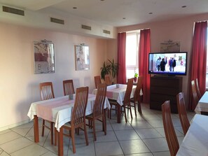 Petit déjeuner continental compris tous les jours
