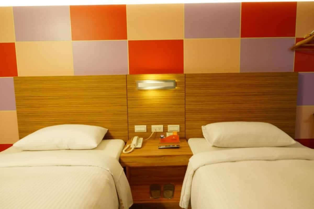Desk, blackout curtains, free WiFi, bed sheets