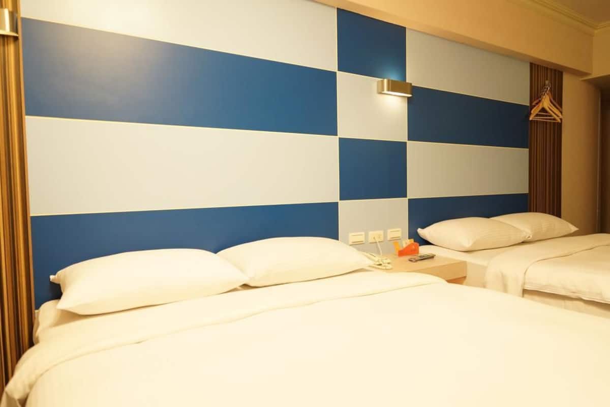 Desk, blackout curtains, free WiFi, bed sheets