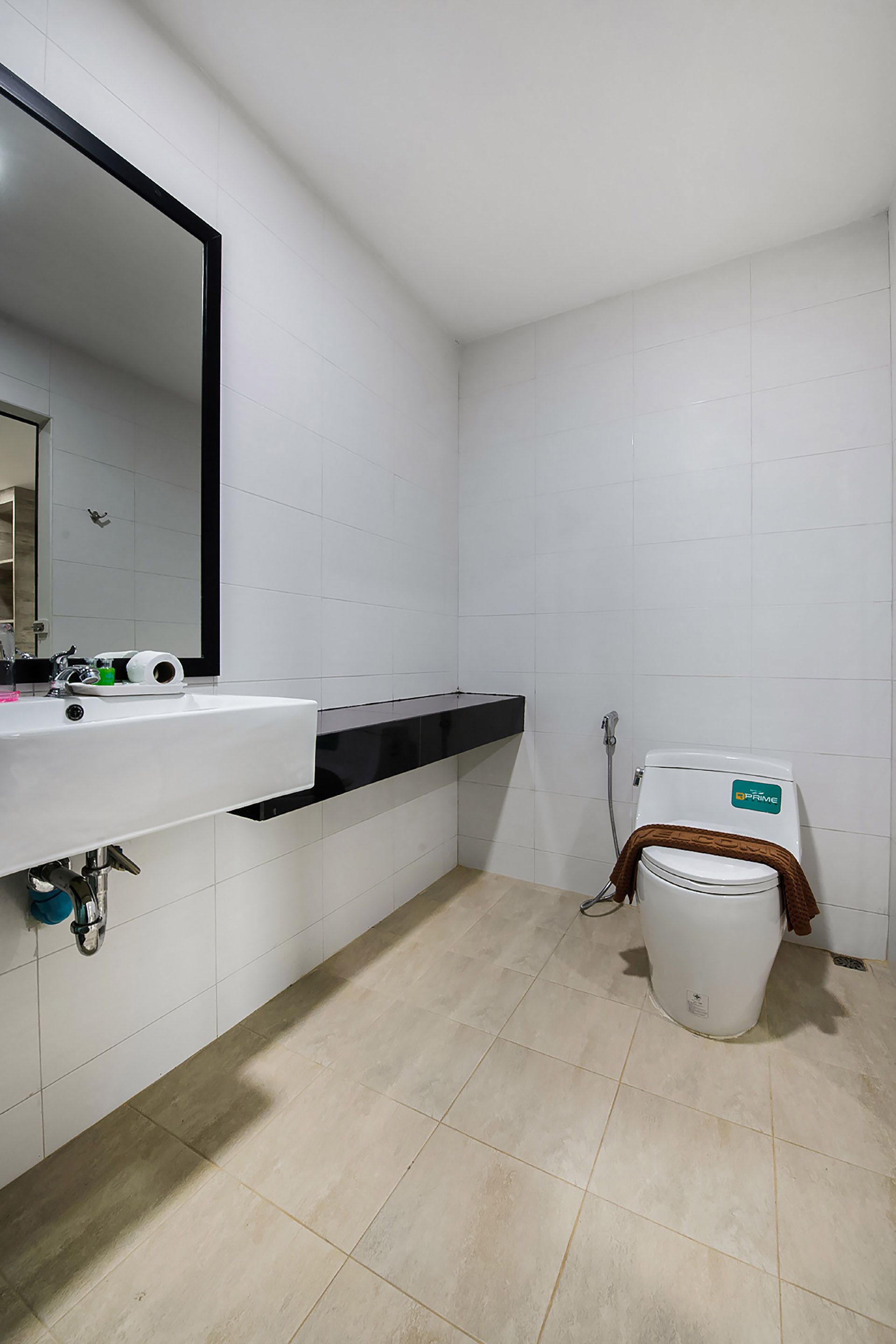 shower, towels, soap, shampoo