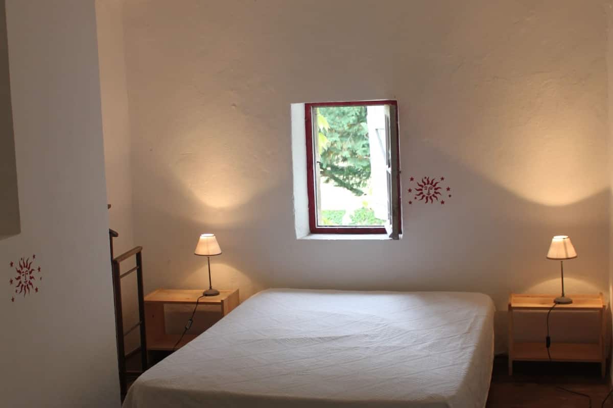 Ferienhaus (Ramona) | Bügeleisen/Bügelbrett, kostenloses WLAN, individuell dekoriert