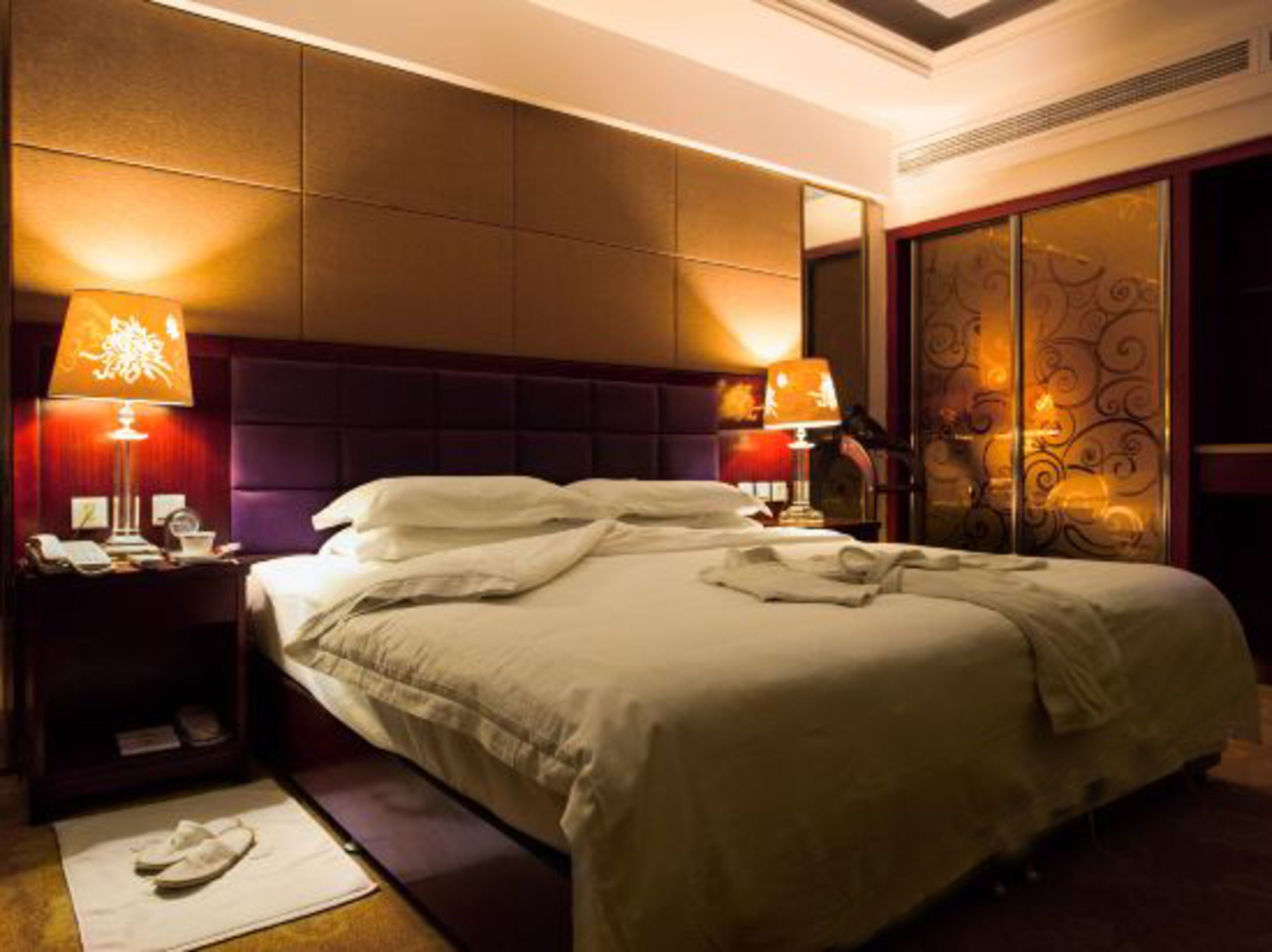 Comfort Double Room | Desk, blackout drapes, free WiFi