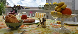 Free daily local cuisine breakfast  - Il Terrazzo B&B (Romagnano Sesia)