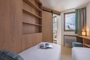 1 bedroom, free WiFi, bed sheets