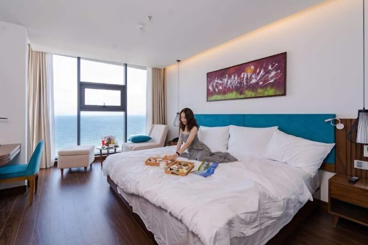 Biancheria da letto di alta qualità, materassi in memory foam, minibar