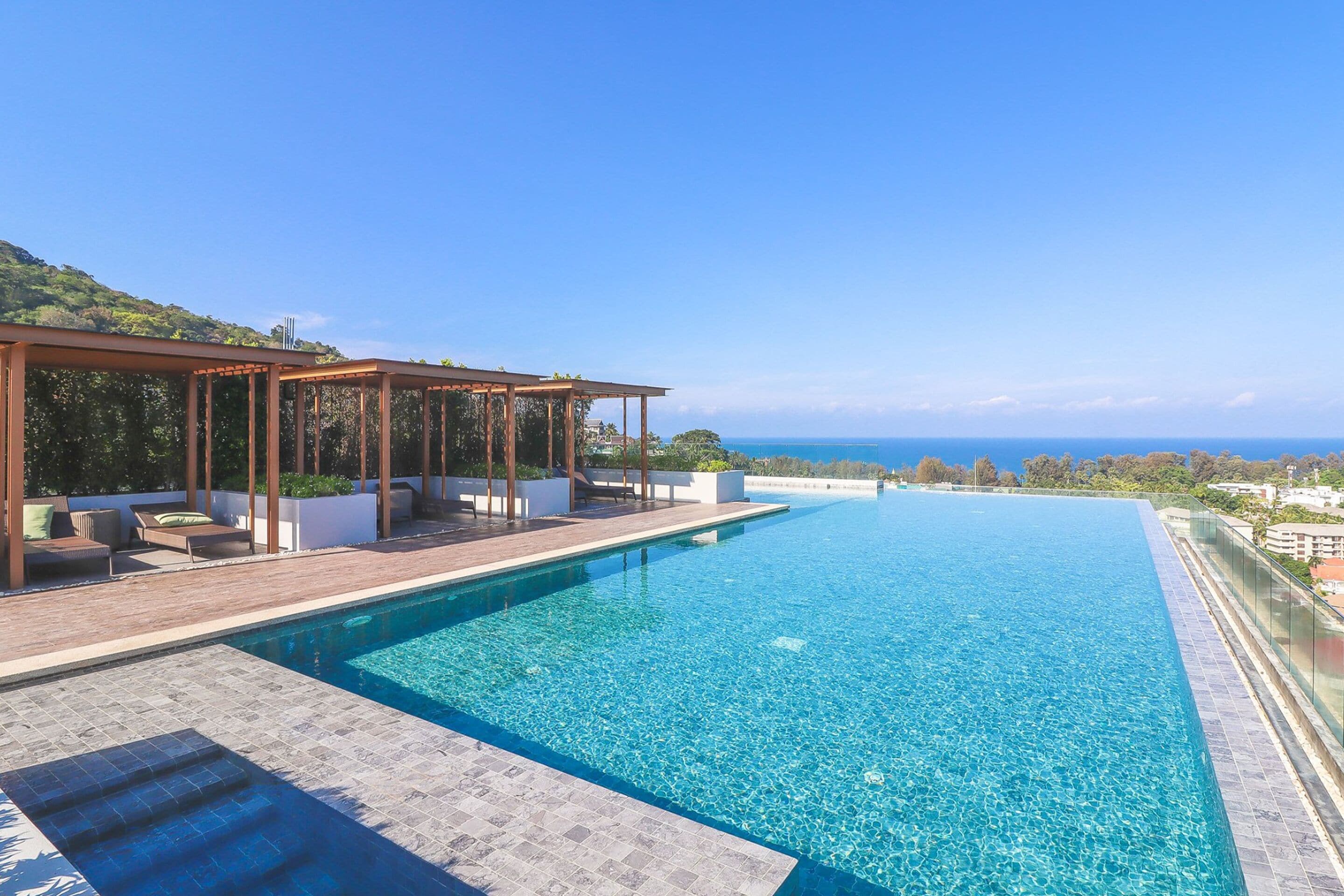 Rooftop pool