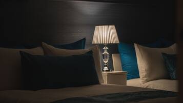 Luxury Villa, 3 Bedrooms, Non Smoking, Terrace | 3 bedrooms, hypo-allergenic bedding, individually decorated