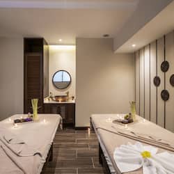 Couples treatment room(s), steam room, body treatments, body wraps