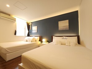 Deluxe-værelse til 4 personer | Individuelt design, individuel indretning, skrivebord