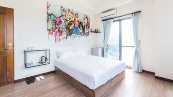 Quarto casal | Escrivaninha, Wi-Fi de cortesia, roupa de cama