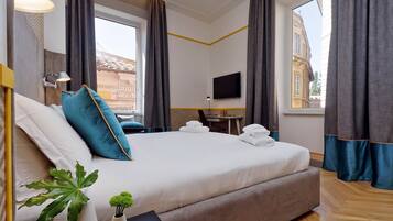 Deluxe Room, City View | Egyptian cotton sheets, premium bedding, down comforters, pillowtop beds