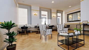 Sala de estar en el lobby