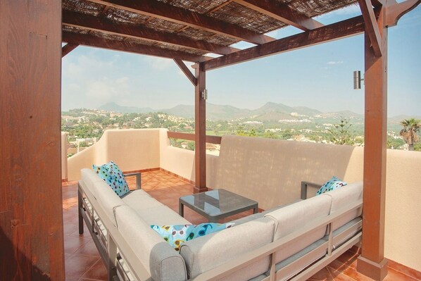 Villa, plusieurs lits | Balcon