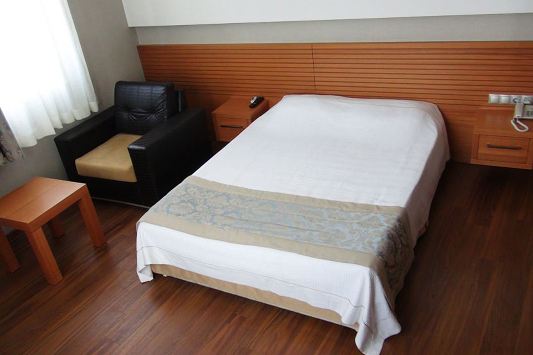 Minibar, desk, free cots/infant beds, free WiFi