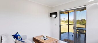 Valley Cabins By The Creek