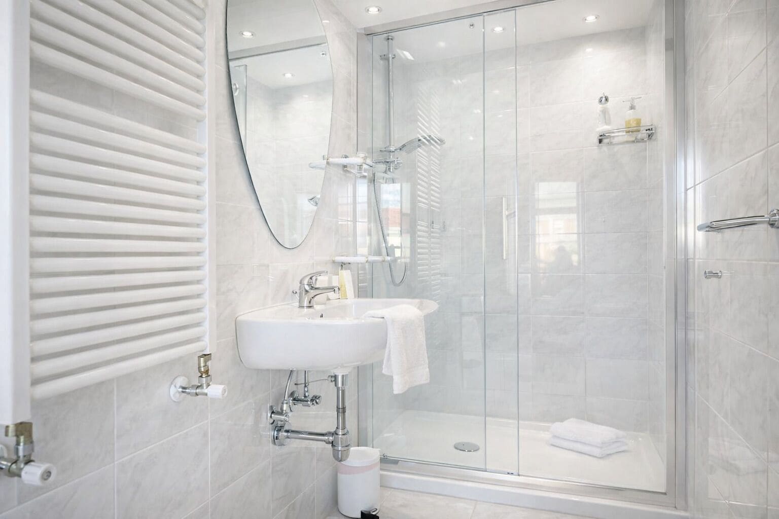 Exclusive Double or Twin Room, 1 Bedroom, Ensuite, Mountain View (Camera Bambu) | Bathroom