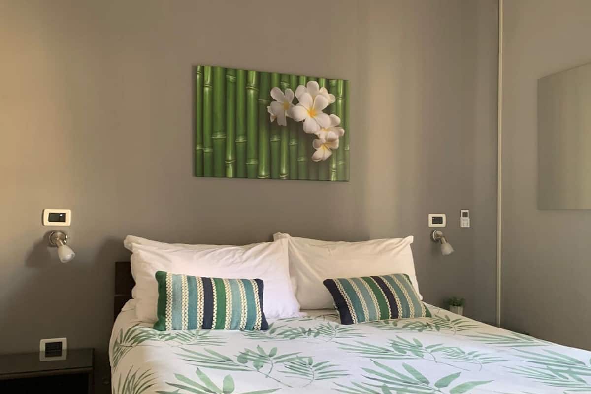 Exclusive Double or Twin Room, 1 Bedroom, Ensuite, Mountain View (Camera Bambu) | City view