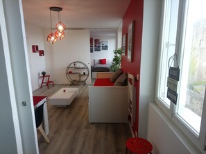 Apartment, Private Bathroom, Harbour View | Lounge