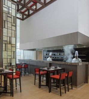 Dining - Hyatt Place Dubai Jumeirah Residences (Dubai)