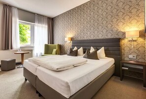 Quarto solteiro | 1 quarto, roupas de cama antialérgicas, frigobar, escrivaninha