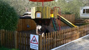 Children’s play area – outdoor - Glen Orchard Holiday Park (New Milton)