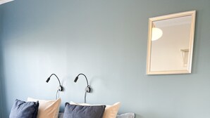 WiFi (free), bed sheets - Setberg Guesthouse (Hoffell)