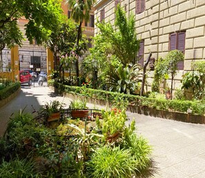 Garden view - Sweet Dream Roma Termini (Rome)