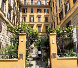 Chambre Double | Vue sur la ville