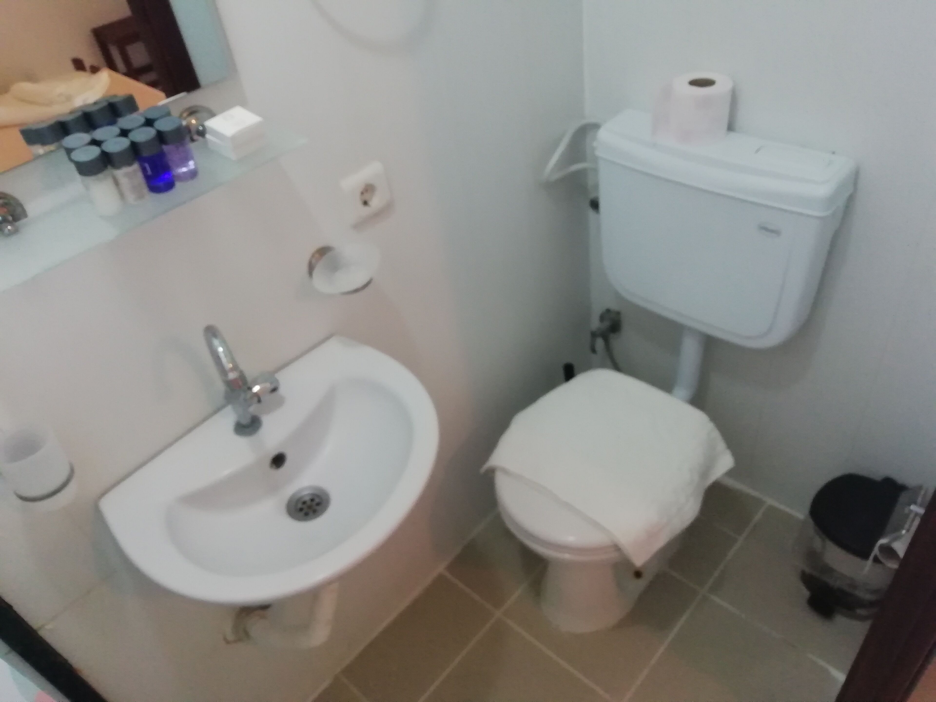 shower, free toiletries, hair dryer, slippers