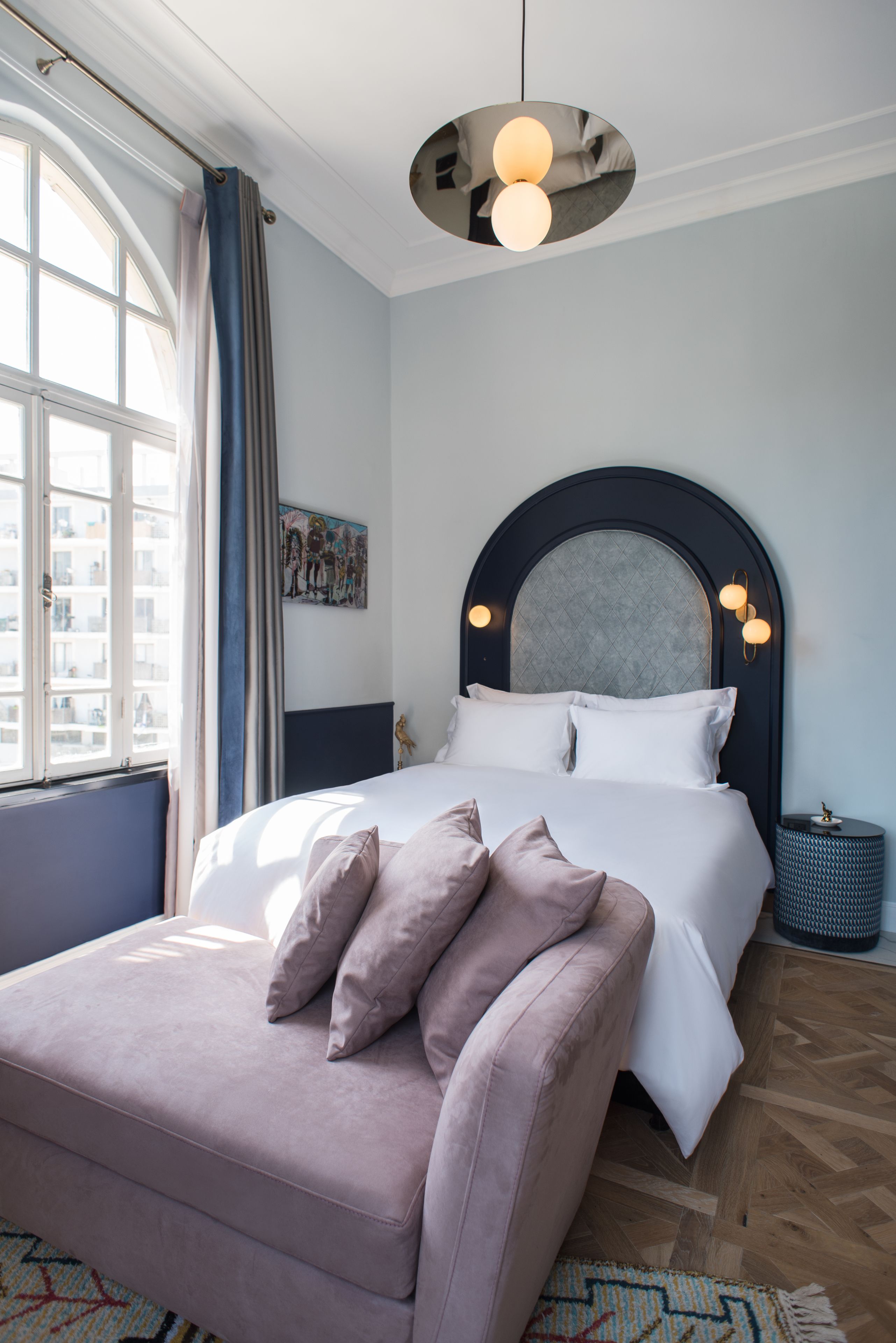 deluxe double room | minibar, in-room safe, individually decorated, individually furnished