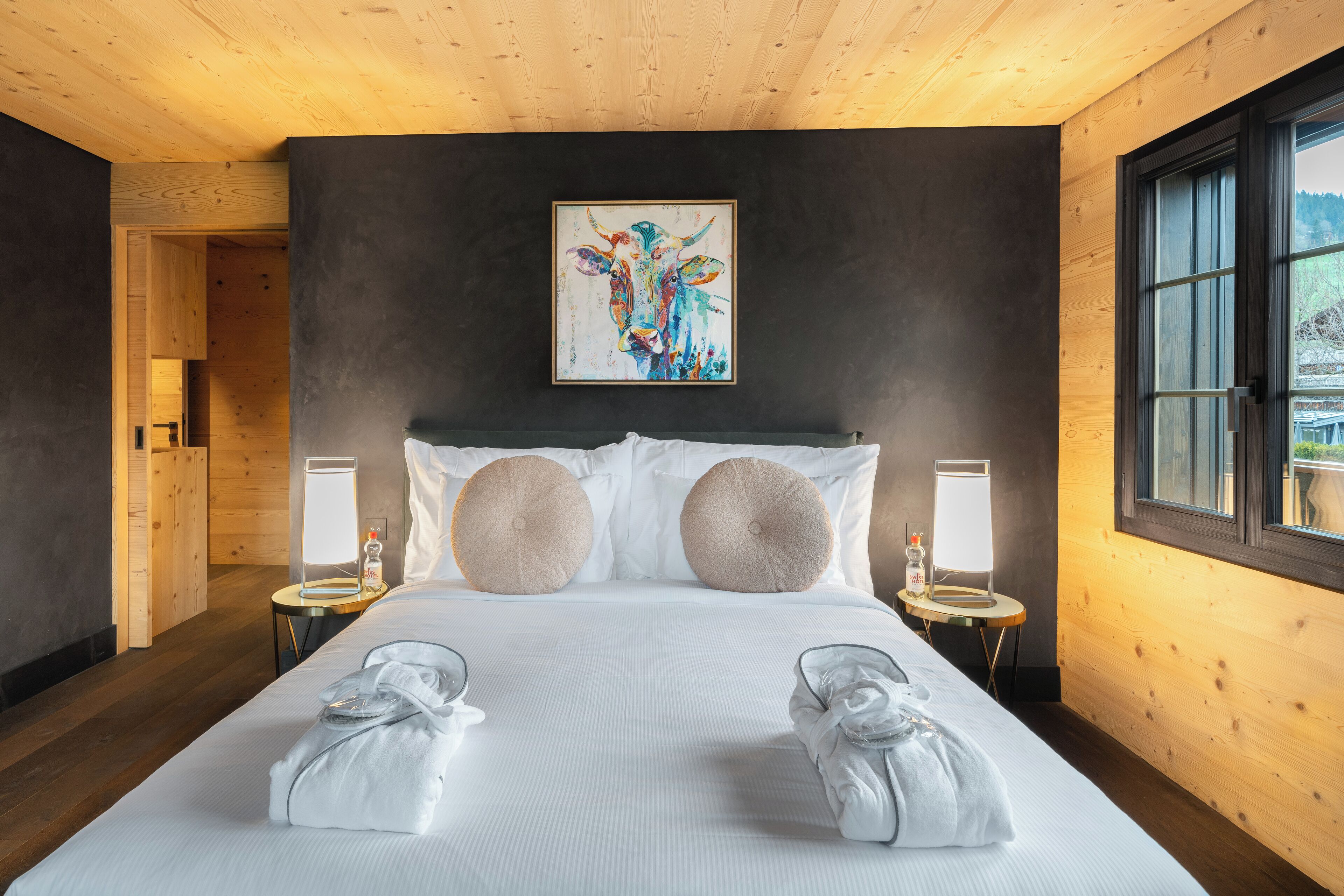 Departamento superior, 3 habitaciones | 3 habitaciones, decoración personalizada y muebles diferentes 