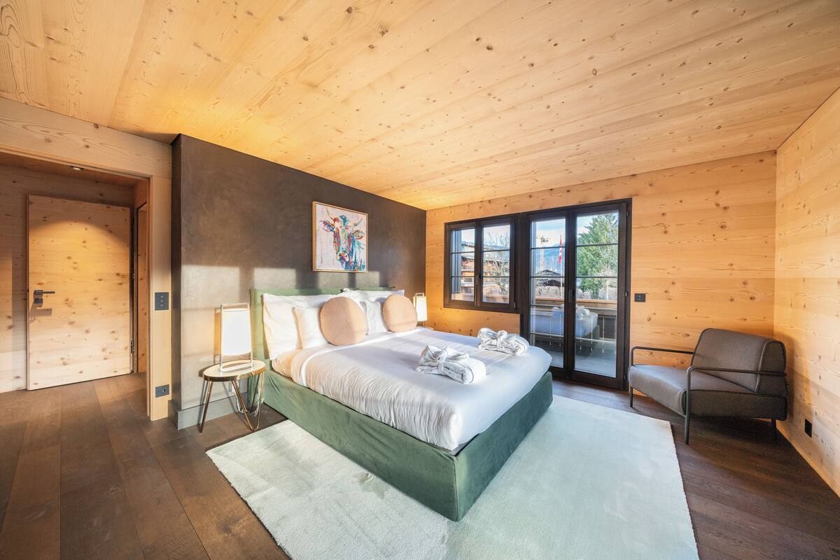 3 habitaciones, escritorio y sistema de insonorización 
